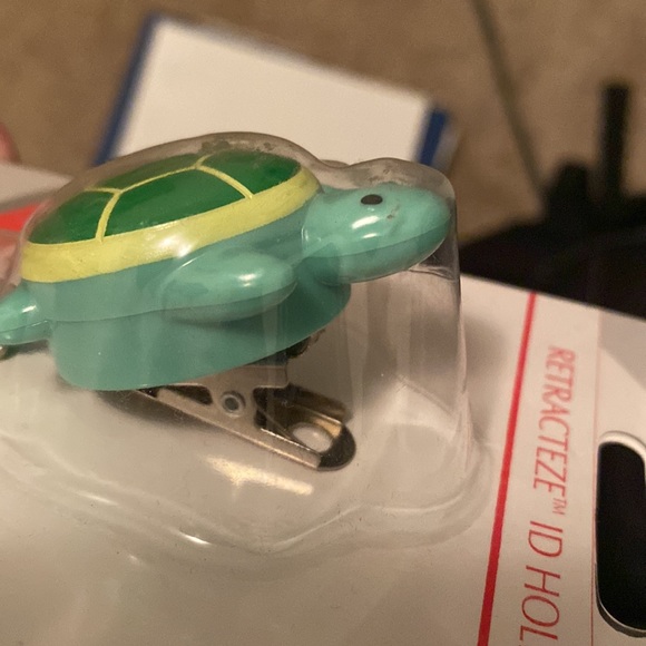 Turtle ID holder - Picture 2 of 4